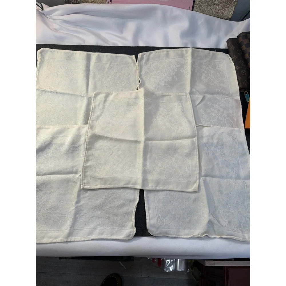 Set of 5 Vintage Linen Napkins Floral‎ Table Linens, Bread Basket, Clean 377